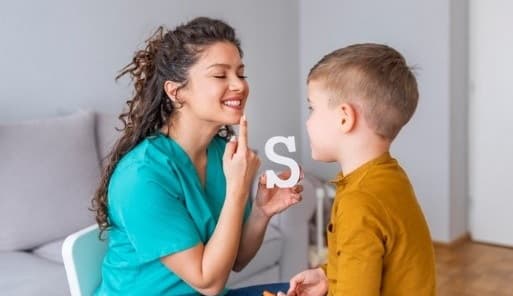 آیا گفتاردرمانی موثر است؟