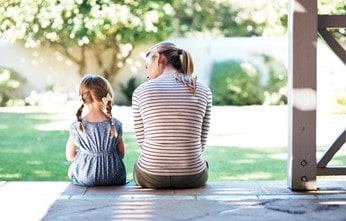 اصول مراقبت و رفتار با کودک بیش فعال (ADHD) چگونه است؟