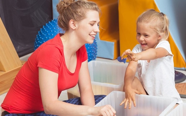 مدل درمانی رویکرد تحولی-تفاوت‌های فردی مبتنی بر ارتباط (DIR)